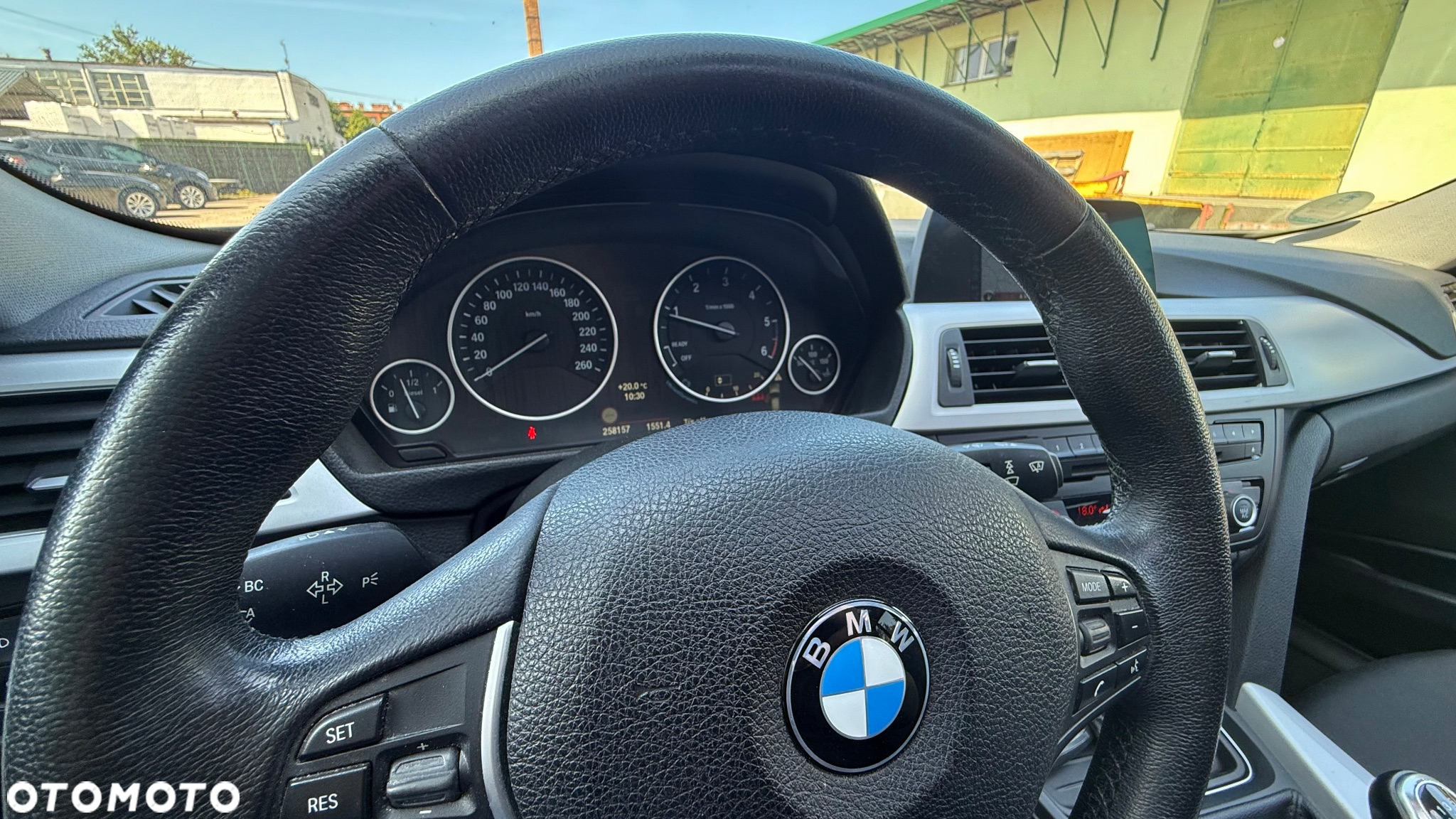 BMW Seria 3 318d DPF Touring Edition Exclusive - 35