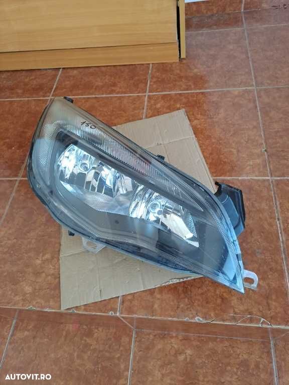 Far dreapta Opel Astra J Facelift original Europa cod 13371596 - 1