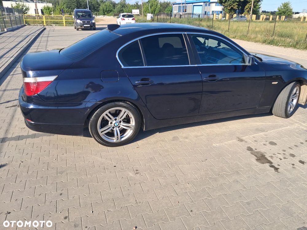 BMW Seria 5 525d - 3