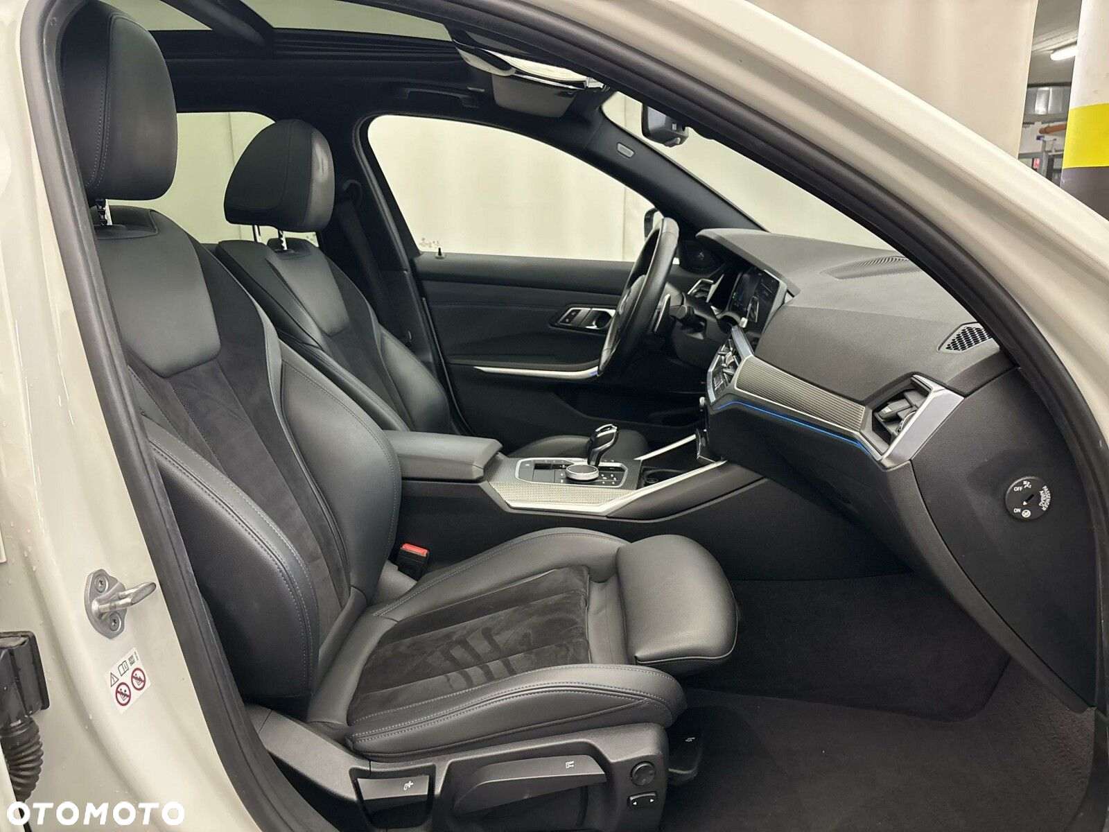 BMW Seria 3 330e xDrive M Sport sport - 21