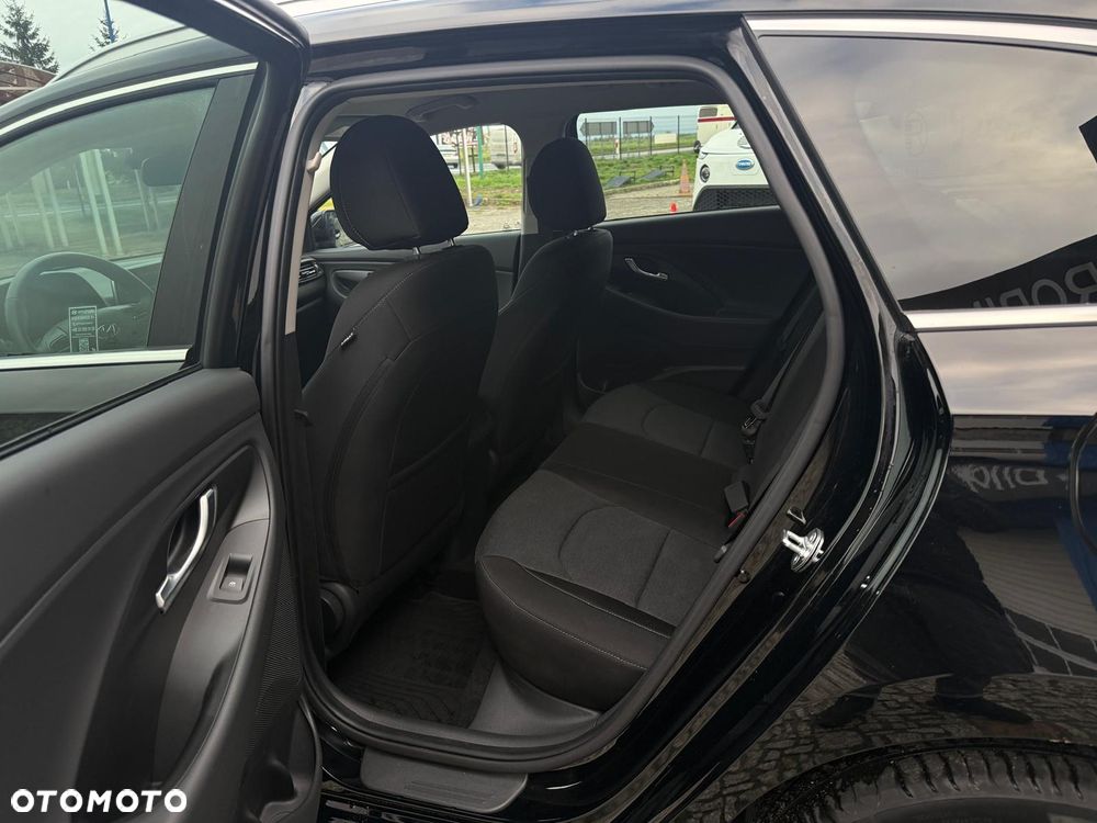 Hyundai i30 1.5 T-GDI 48V Comfort DCT - 15