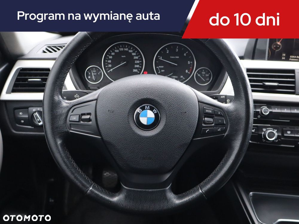 BMW Seria 3 - 18