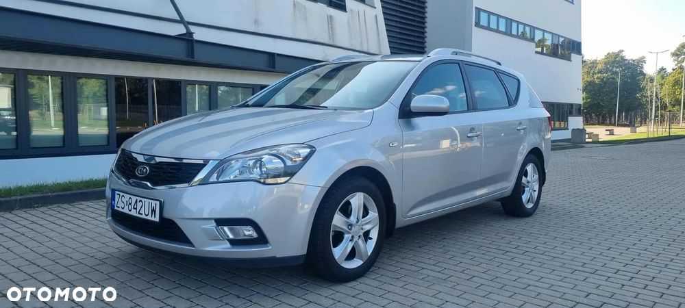 Kia Ceed 1.4 CVVT Attract - 11