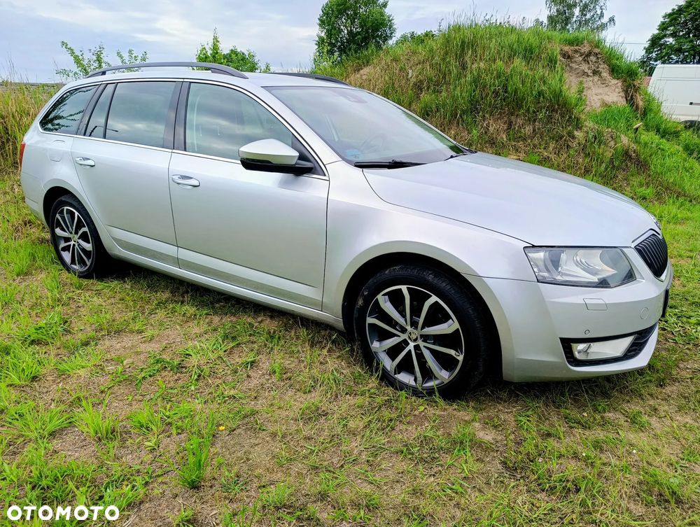 Skoda Octavia 1.6 TDI Edition DSG - 4