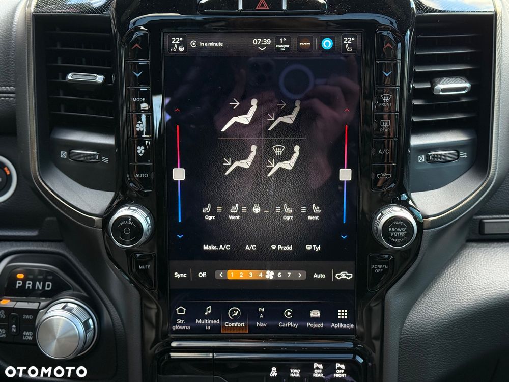 RAM 1500 Crew Cab Sport - 29