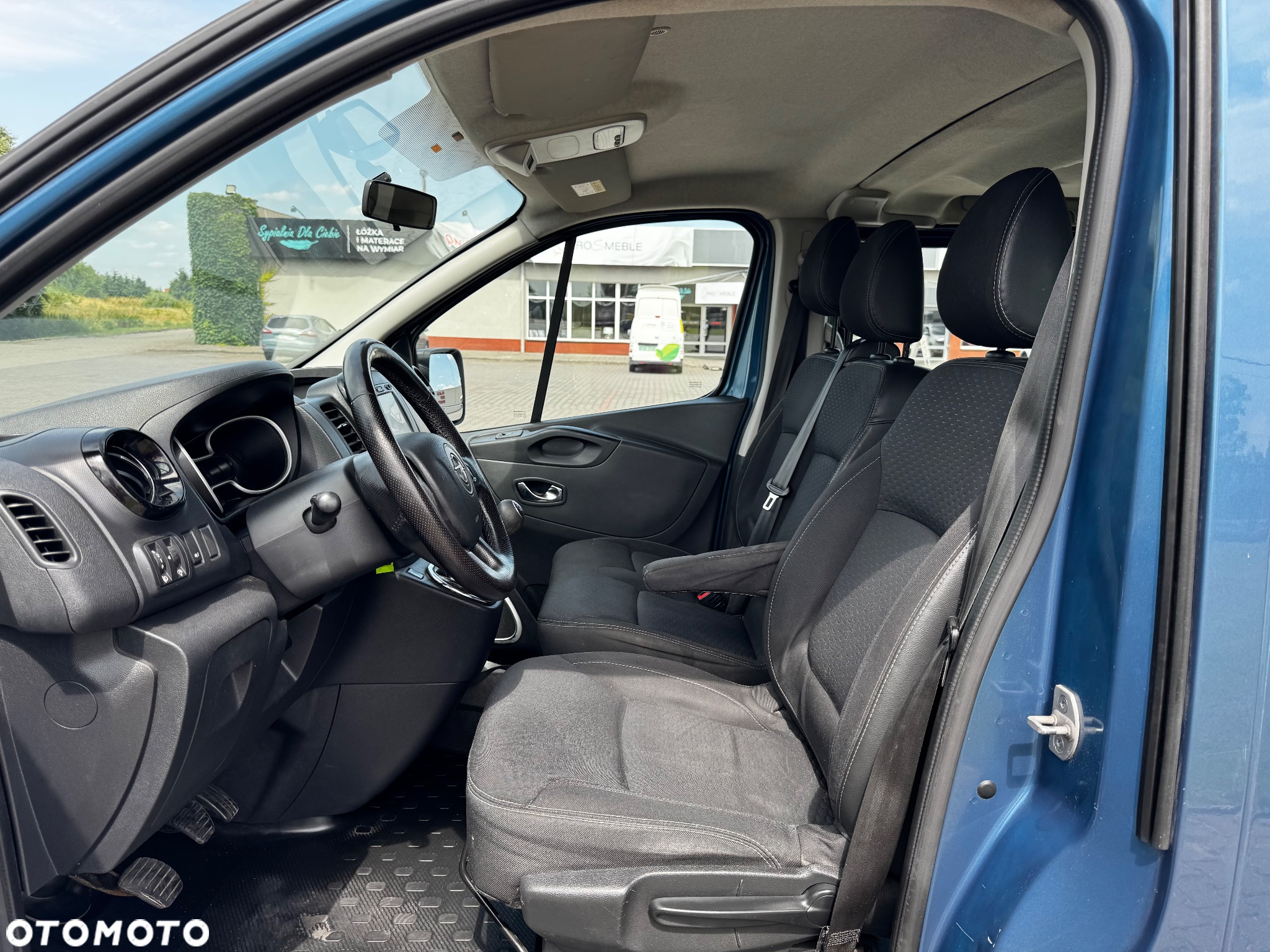 Opel Vivaro - 14