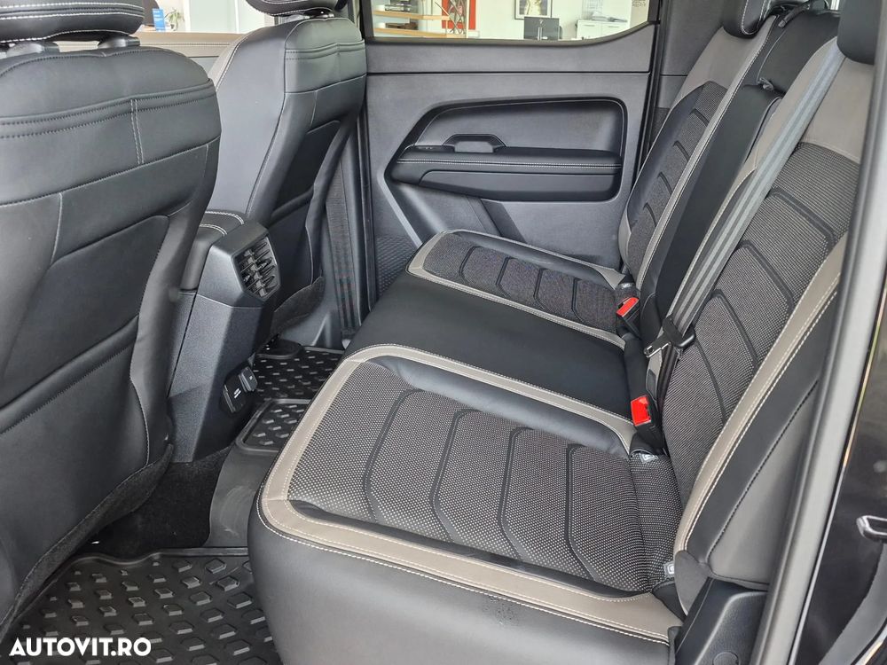 Volkswagen Amarok 3.0 TDI 241 CP 4M 10AT Aventura - 6