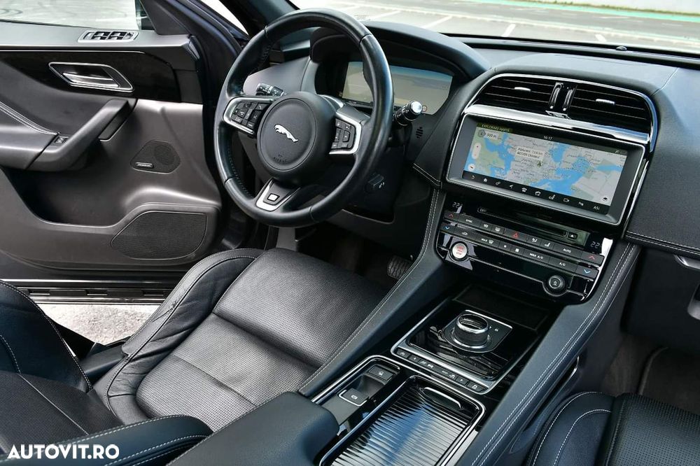 Jaguar F-Pace 20d AWD Aut. R-Sport - 4