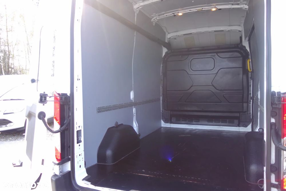 Ford Transit 2.0 Ecoblue 130 KM L2H3 Klima Webasto - 9