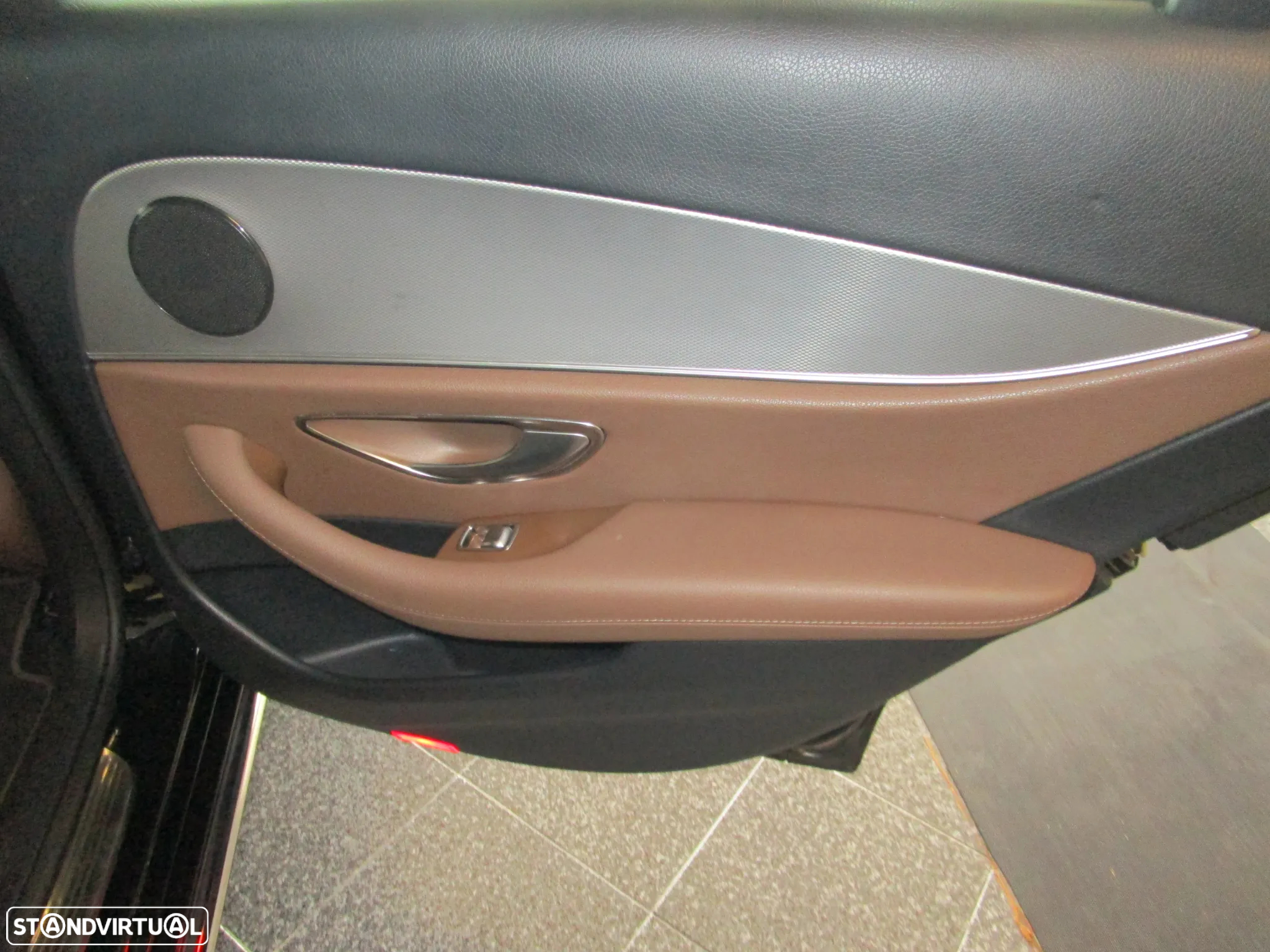 Mercedes-Benz E 350 e Avantgarde - 19