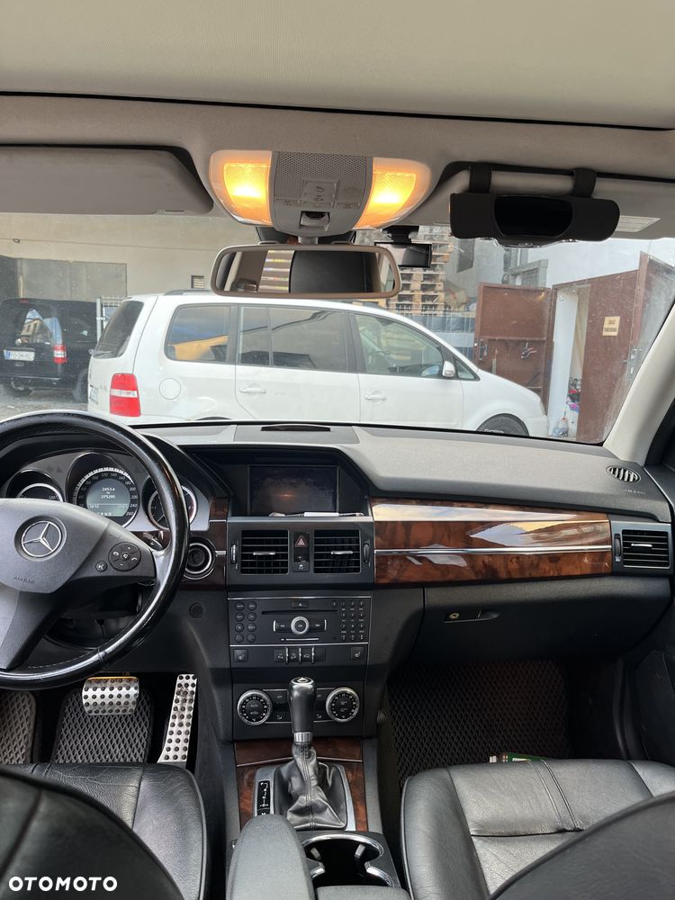 Mercedes-Benz GLK - 9