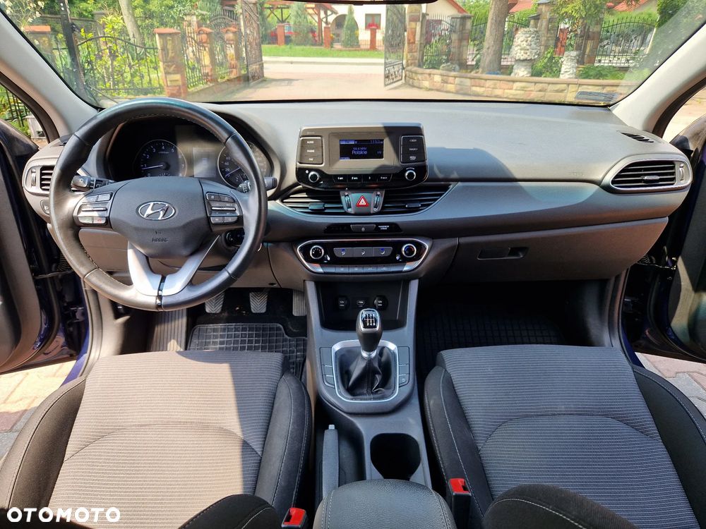 Hyundai i30 1.4 GO Plus - 17