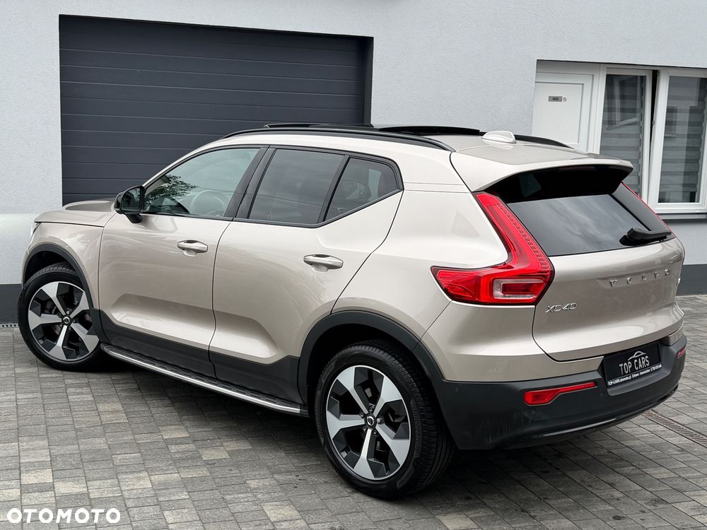 Volvo XC 40 B4 AWD Ultimate Dark - 23