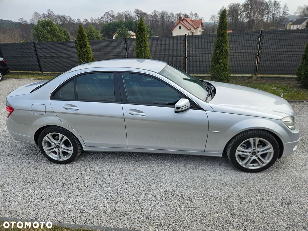 Mercedes-Benz Klasa C 180 K BlueEff Elegance - 5