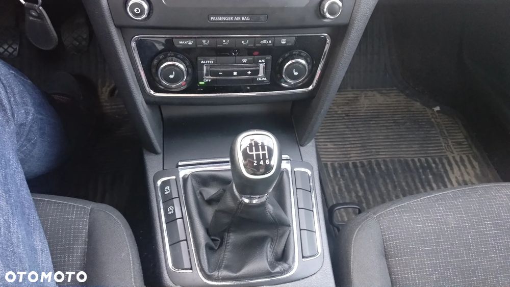 Skoda Superb 2.0 TDI Active - 12