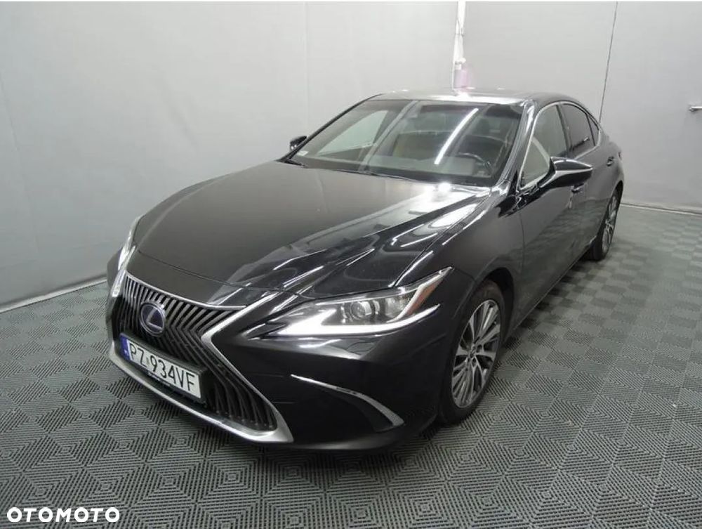 Lexus ES 300h Business Edition - 8