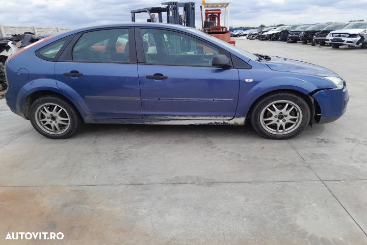 Dezmembrez Ford Focus 2 [2004 - 2008] Hatchback 5-usi 1.4 MT (80 hp) - 3