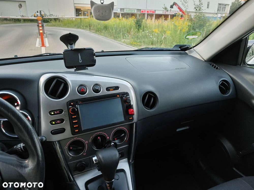 Pontiac Vibe - 22