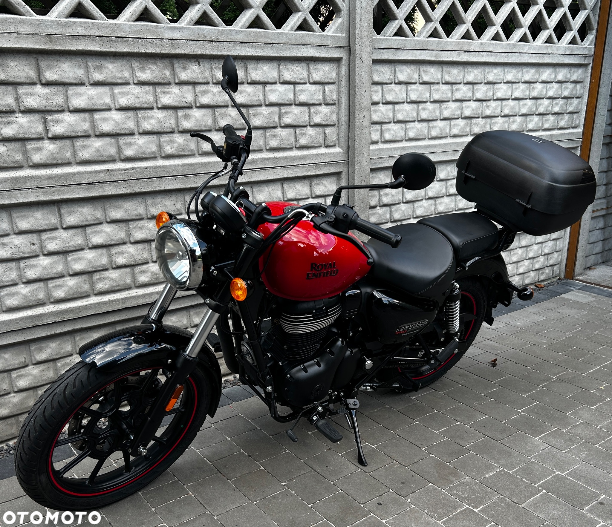Royal Enfield Meteor - 13