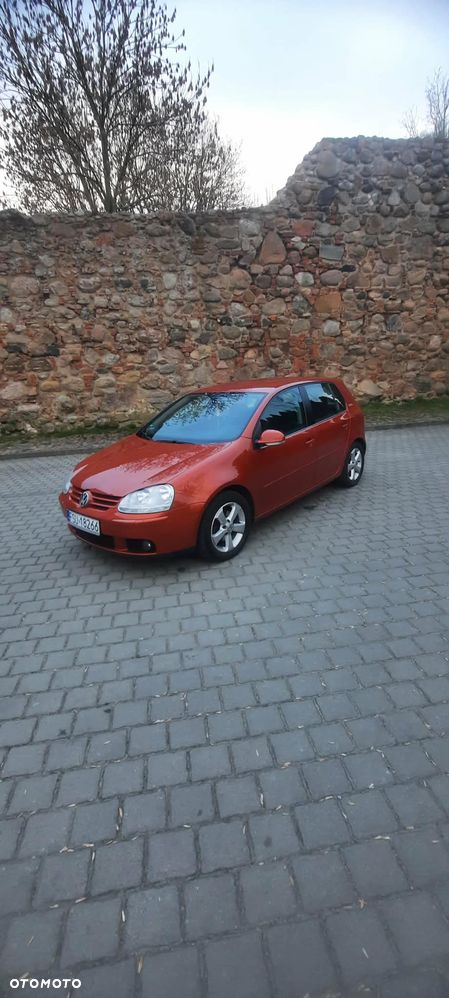 Volkswagen Golf 1.6 FSI Goal - 1