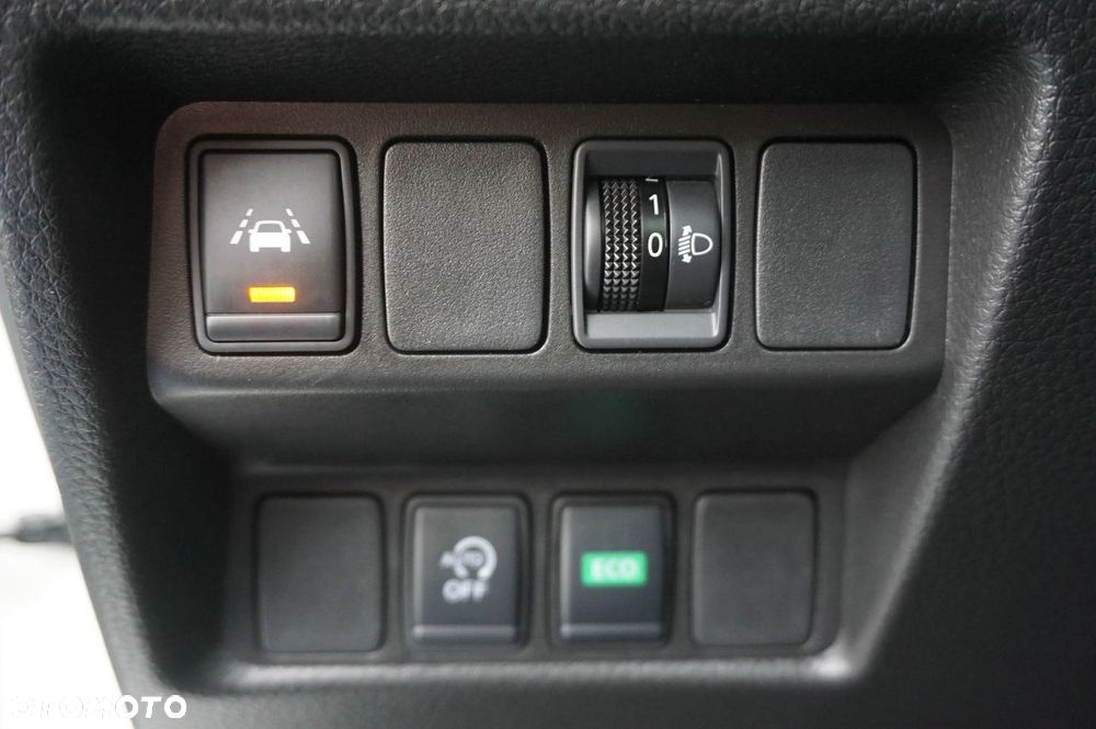 Nissan Qashqai 1.3 DIG-T DCT N-CONNECTA - 13