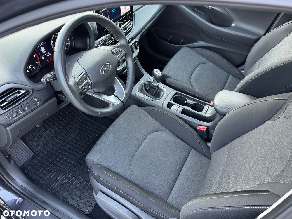 Hyundai i30 1.6 D Comfort - 10