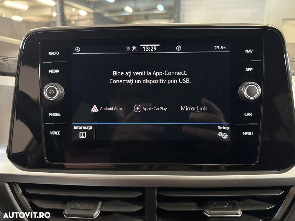 Volkswagen T-Roc - 21