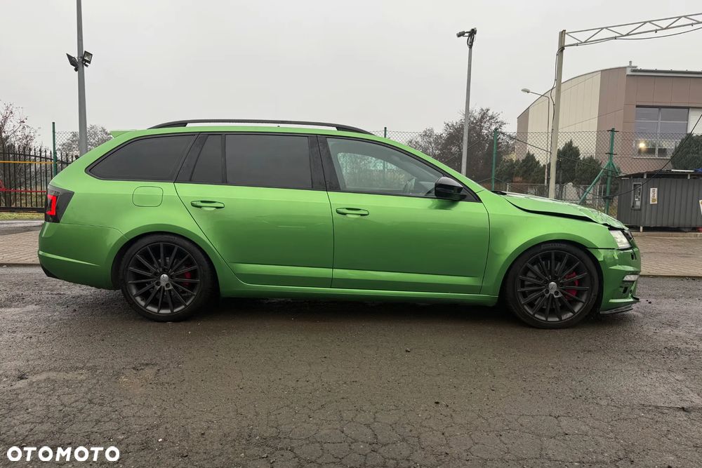 Skoda Octavia 2.0 TSI RS 230 - 11