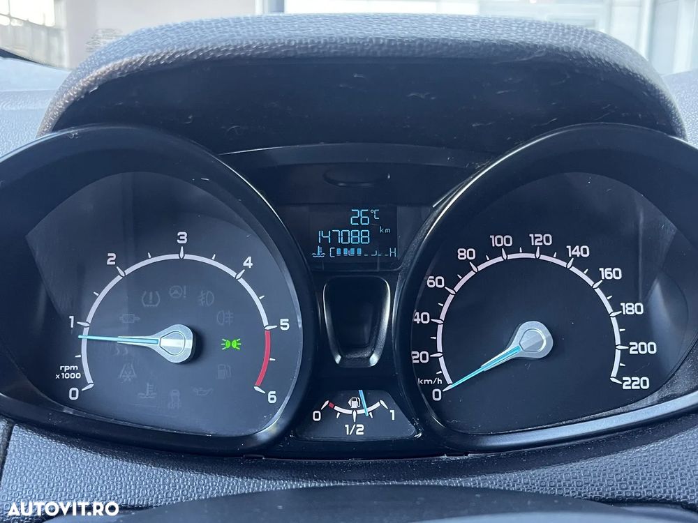 Ford EcoSport 1.5 TDCi - 11