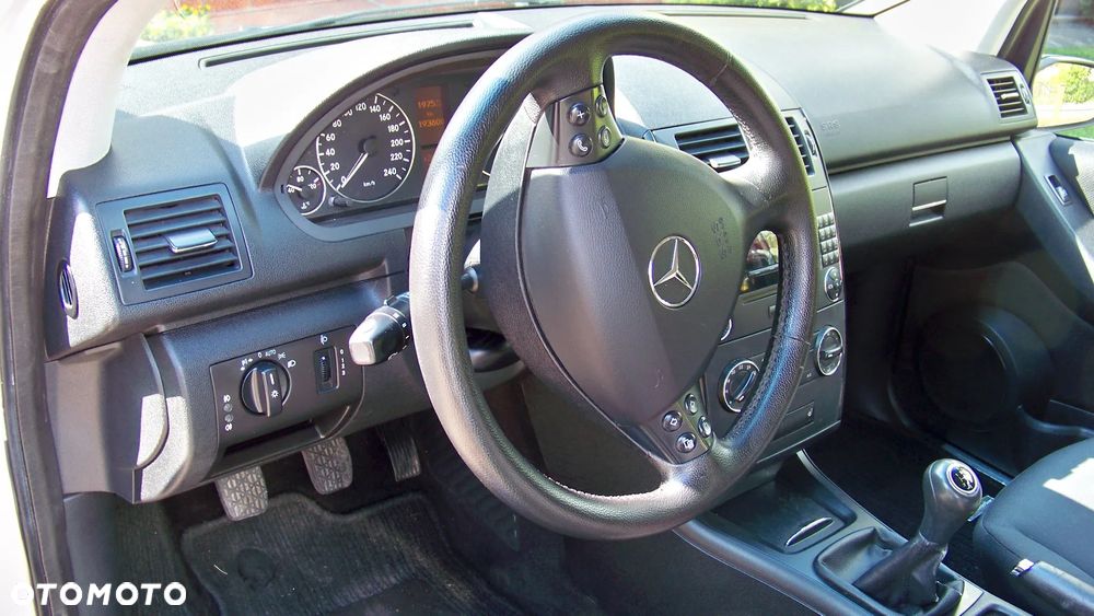 Mercedes-Benz Klasa A 150 - 12