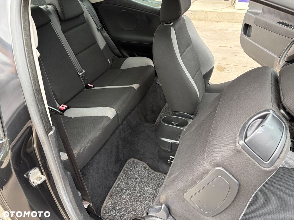 Peugeot 207 1.4 16V Trendy - 8