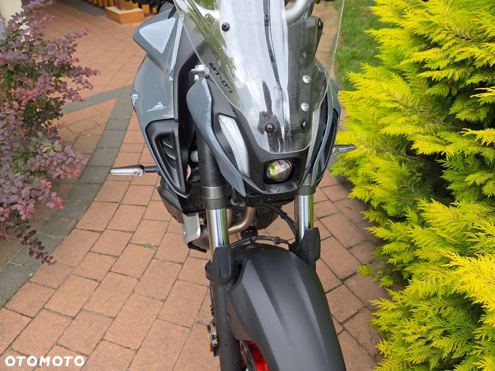 Yamaha MT - 9