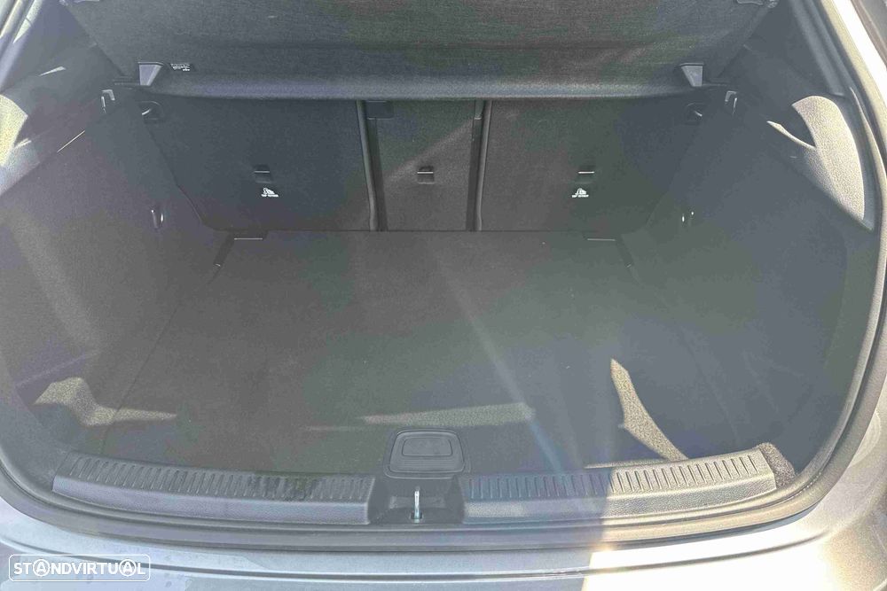 Mercedes-Benz A 250 e - 11