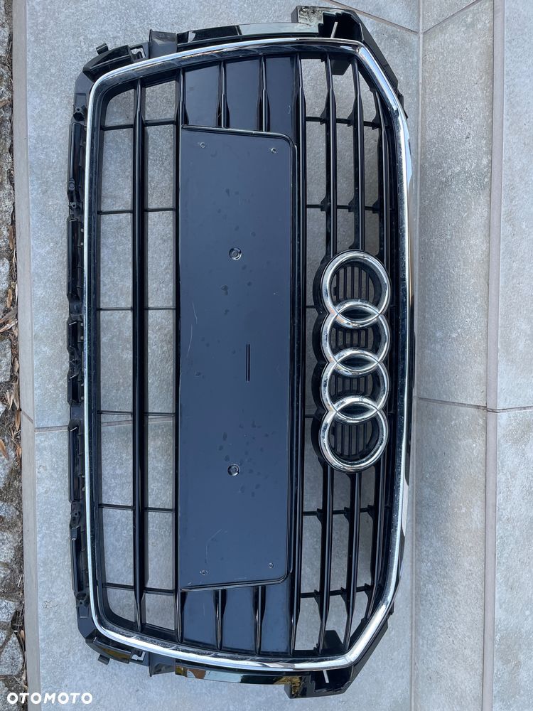 GRILL GRIL ATRAPA ZDERZAKA CHROM 8XA853651B 8XA853651C AUDI A1 8X 18R - 2