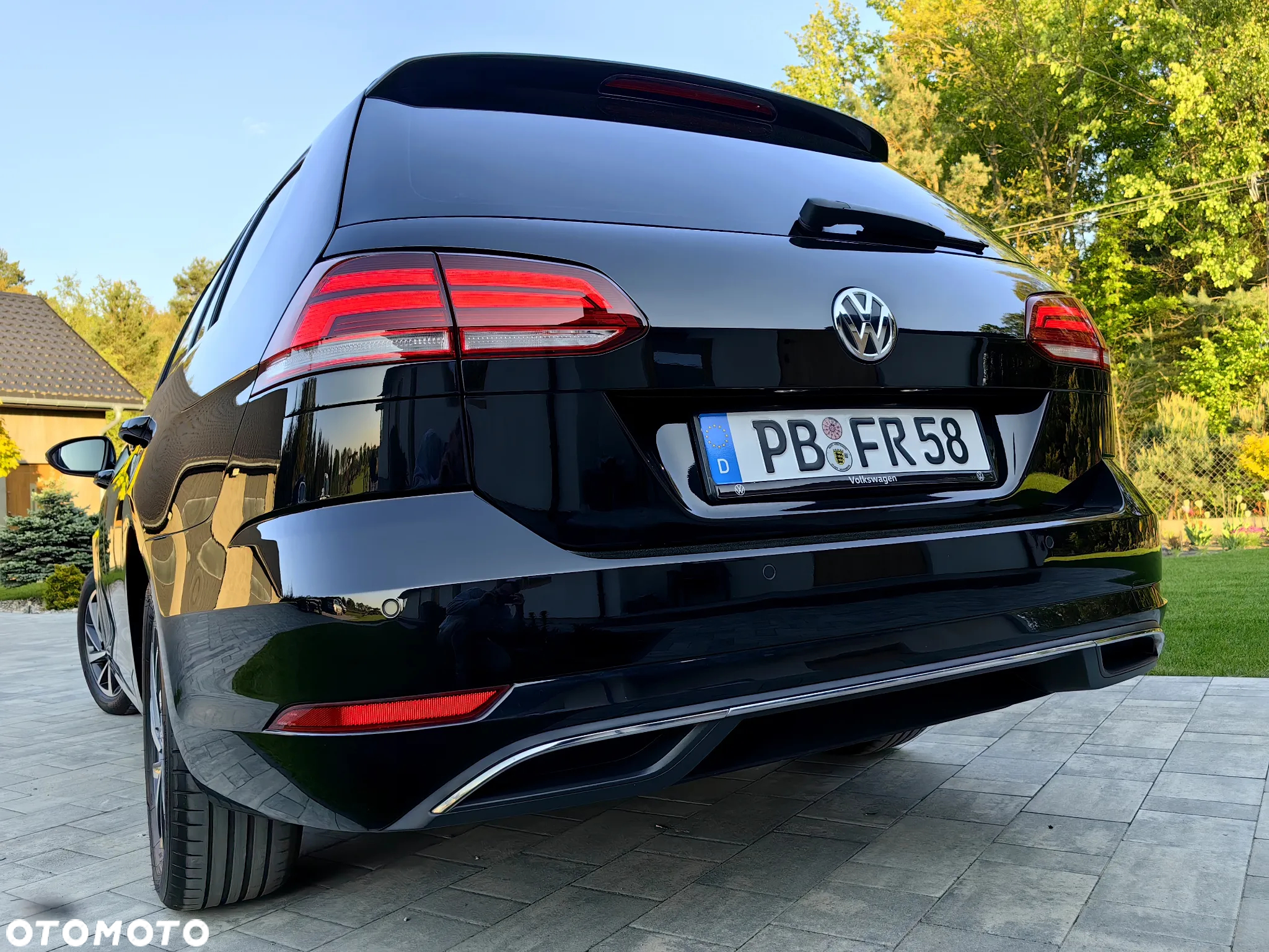 Volkswagen Golf 2.0 TDI DSG Sound - 2