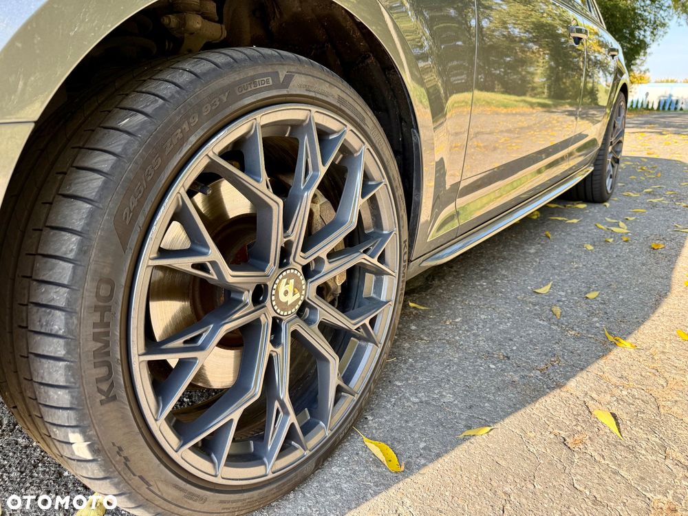 Audi A4 Avant - 14