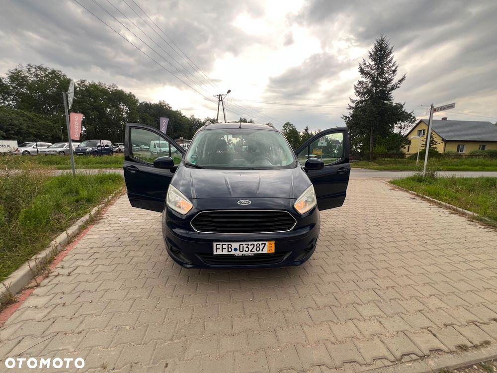 Ford Tourneo Courier - 15