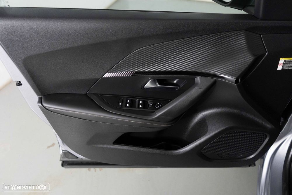 Peugeot 2008 1.2 Hybrid Allure e-DCS6 - 22