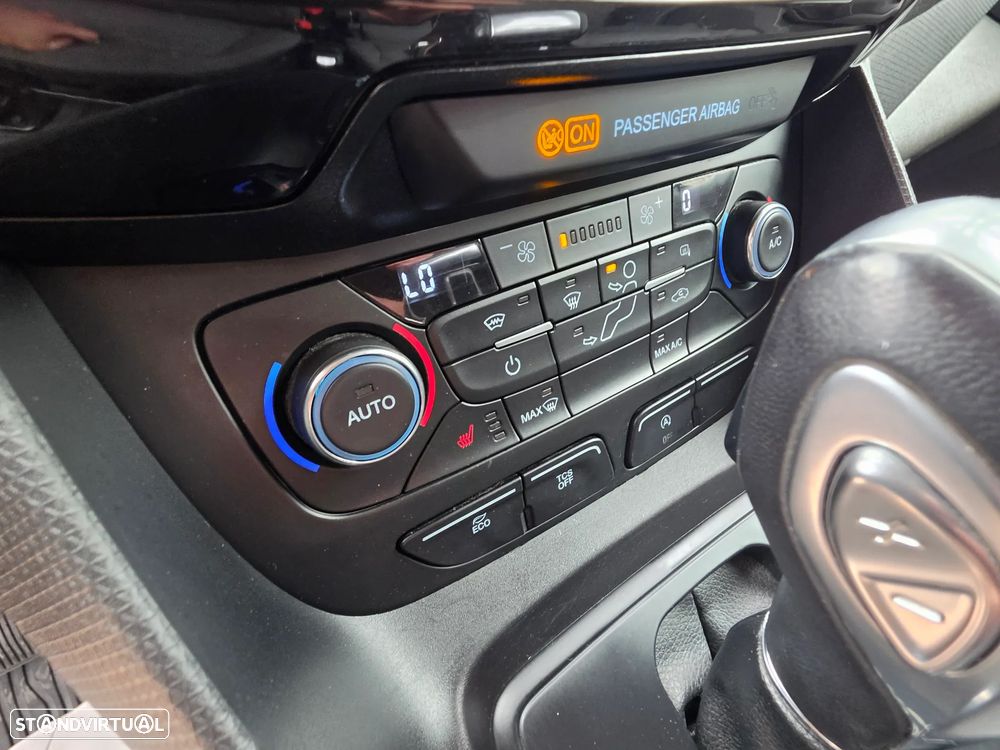 Ford Transit Connect - 10