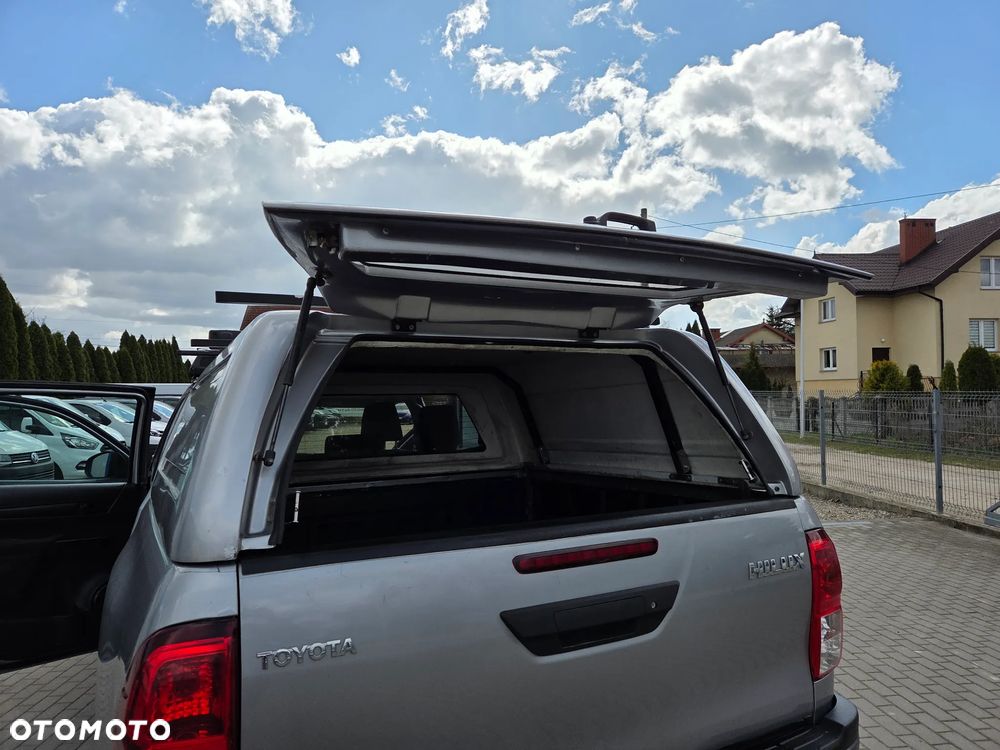 Toyota Hilux 2.4 D-4D Double Cab DLX 4x4 - 19