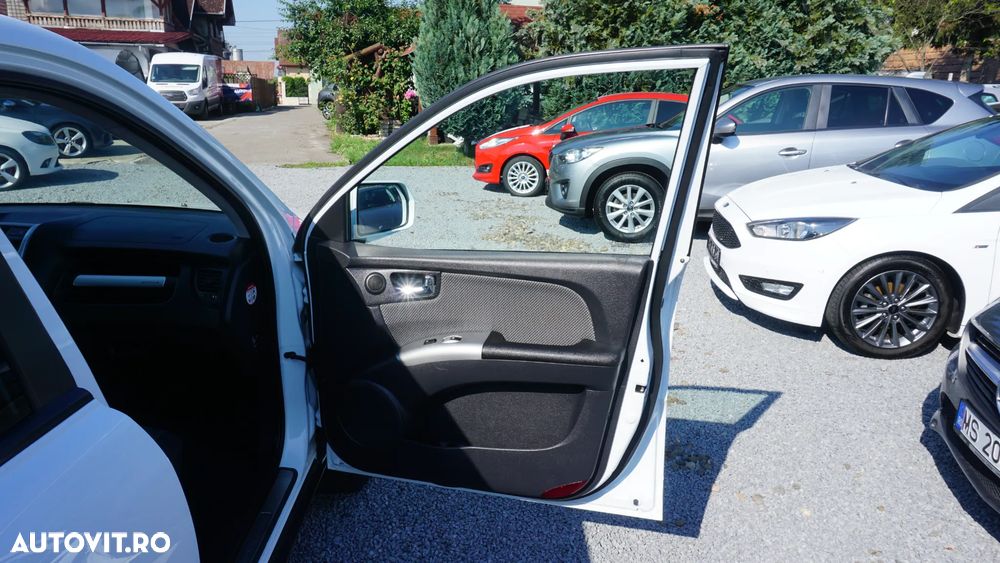 Kia Sportage 2.0 DSL MT 4x4 STYLE - 10