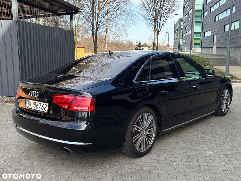 Audi A8 - 6