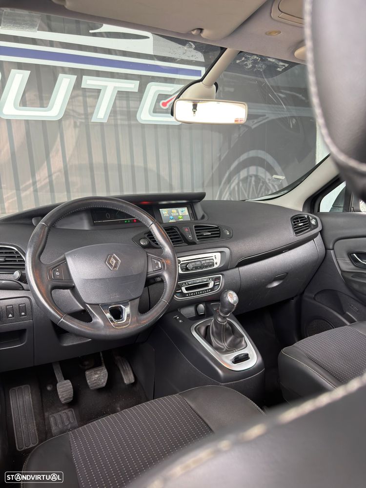Renault Grand Scénic 1.5 dCi Bose Edition SS - 16