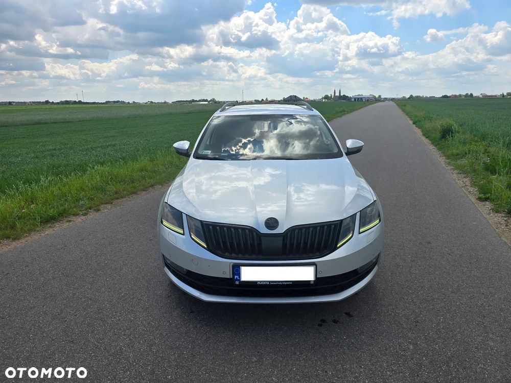 Skoda Octavia 1.6 TDI Ambition DSG - 2