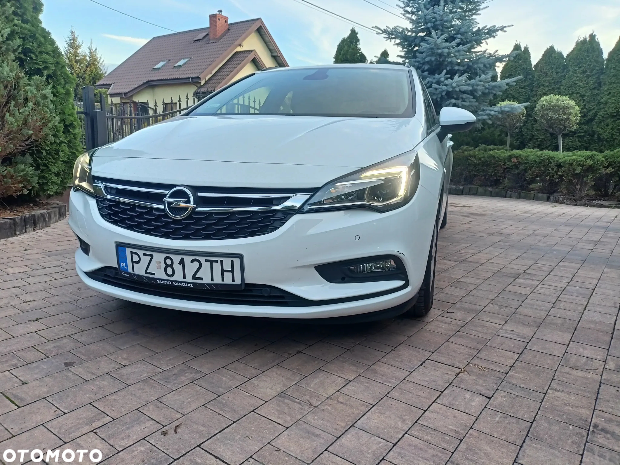 Opel Astra - 4
