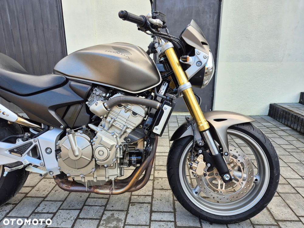 Honda Hornet - 4