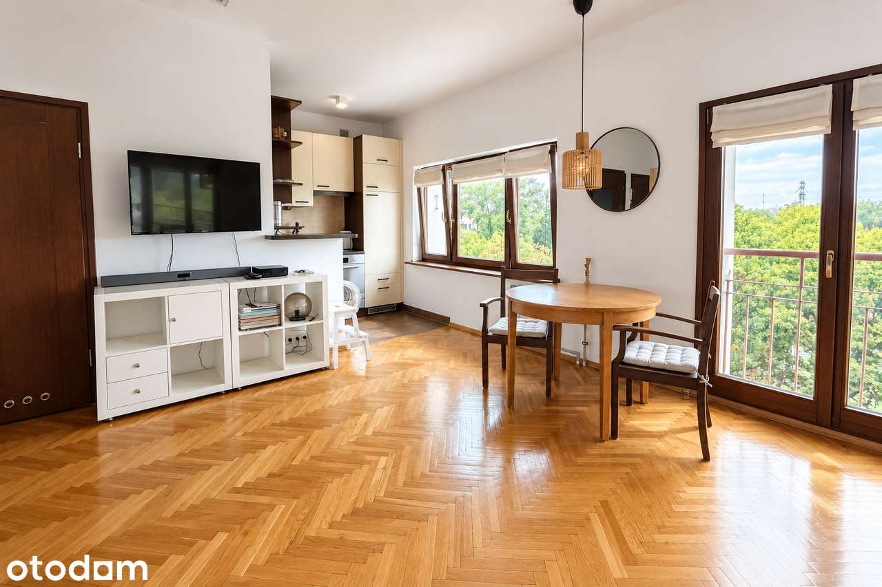 50 m² | 2 pokoje | duża loggia | Praga Północ | blisko Pl. Hallera