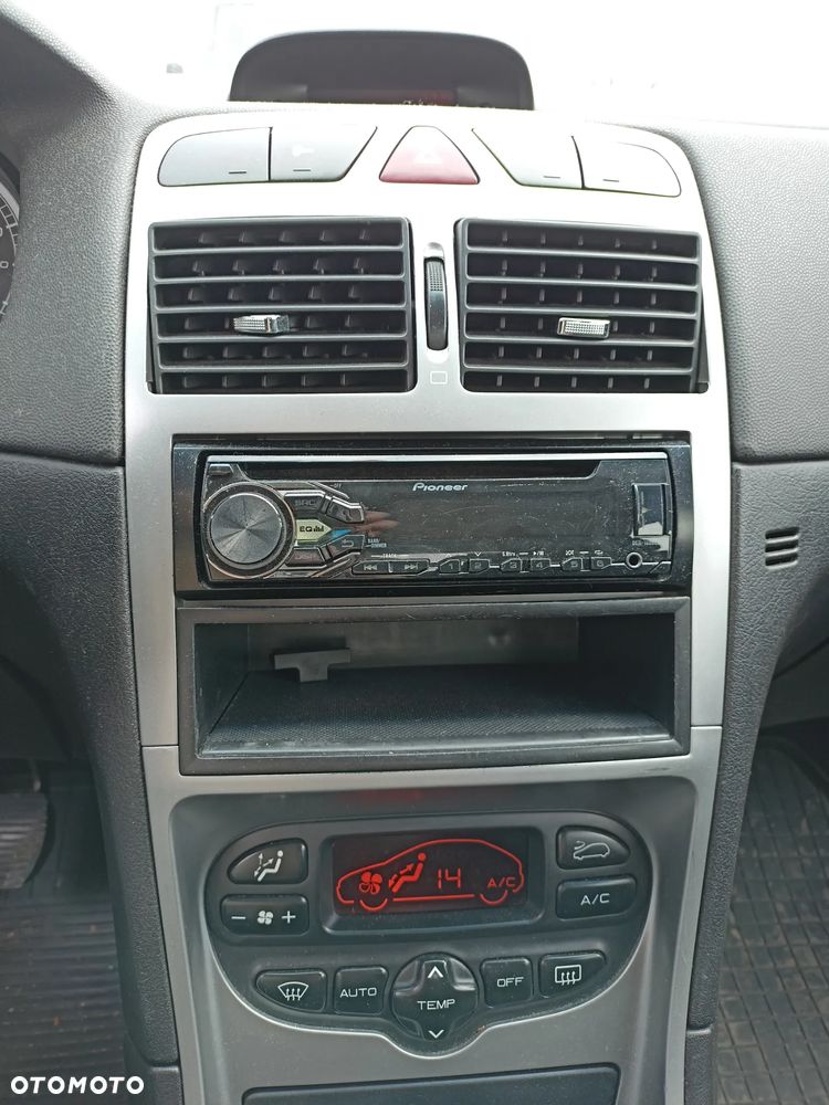 Peugeot 307 - 10