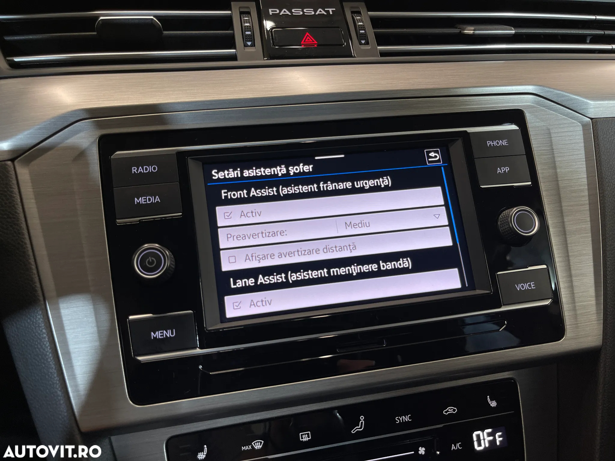 Volkswagen Passat 1.5 TSI ACT Advance - 16