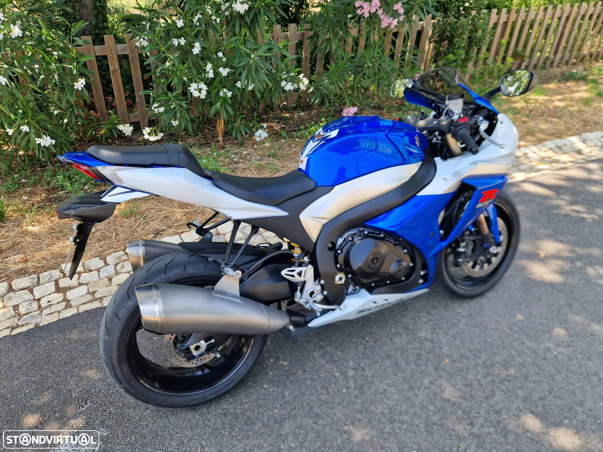 Suzuki GSX-R 1000 Possível Financiamento - 8